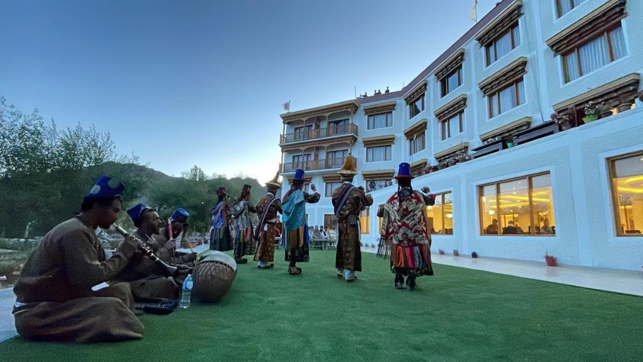 Hotel Deskitsal Leh Kültér fotó